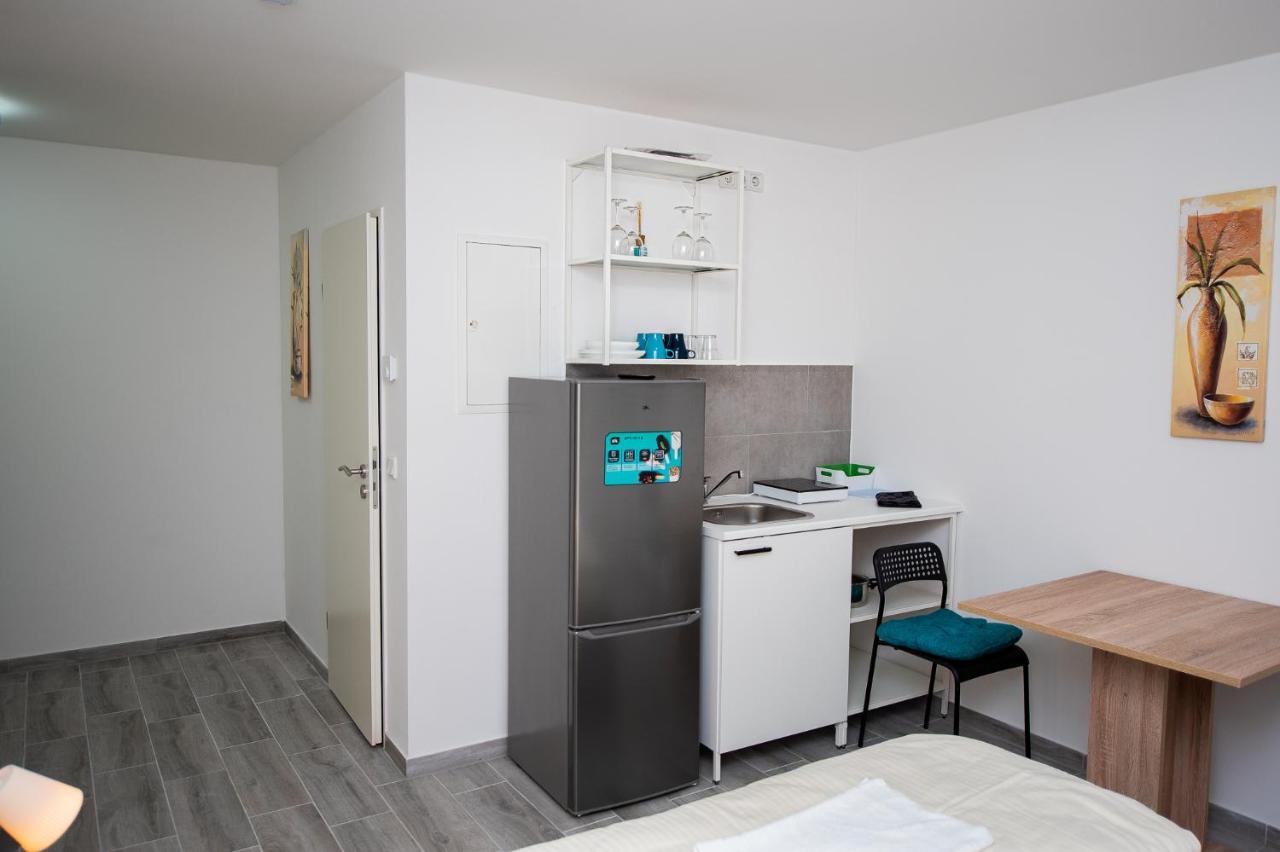 Modern Living Studio Kueche Netflix Inklusive Top Lage Нюрнберг Екстер'єр фото