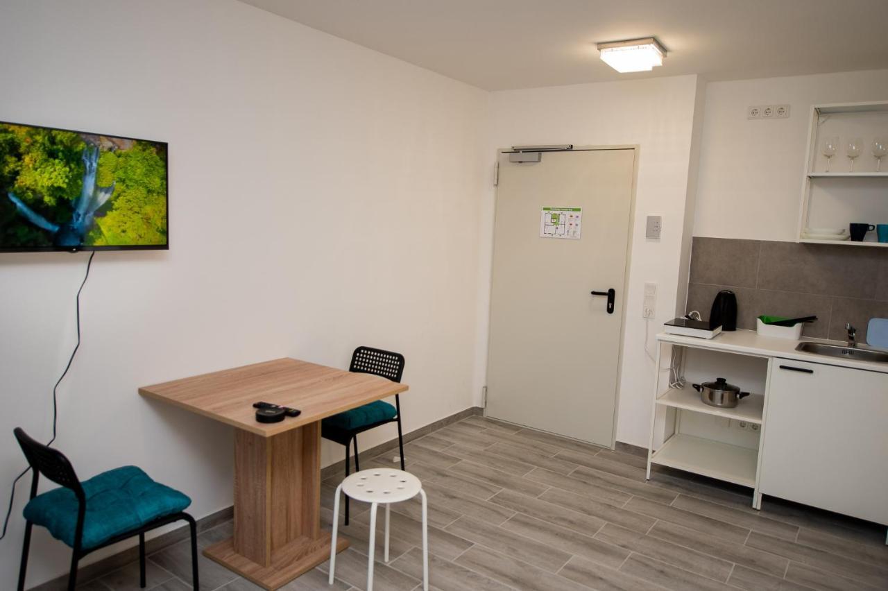 Modern Living Studio Kueche Netflix Inklusive Top Lage Нюрнберг Екстер'єр фото